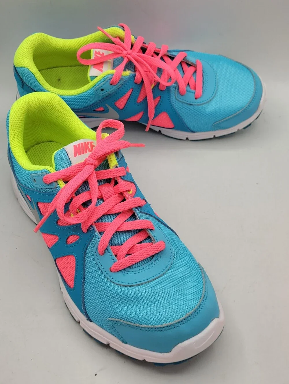 Nike Revolution 2G Running Shoes Size 7Y